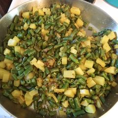 A picture of Green Beans with Melt in U Mouth Potatoes.