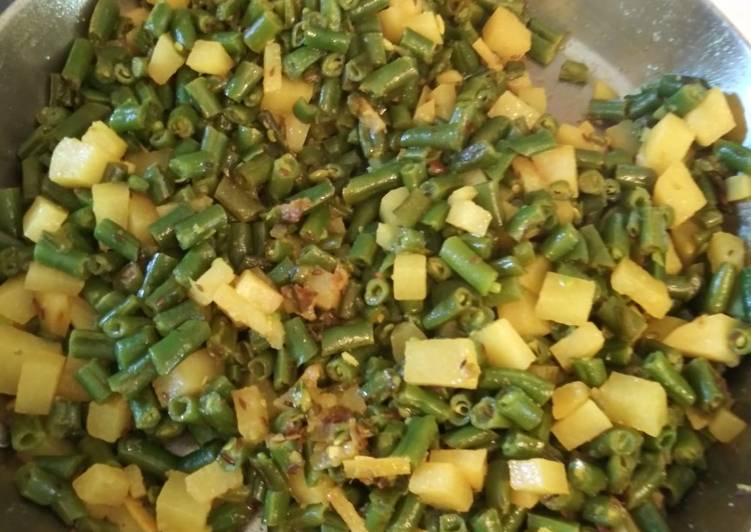 Simple Way to Prepare Speedy Green Beans with Melt in U Mouth Potatoes