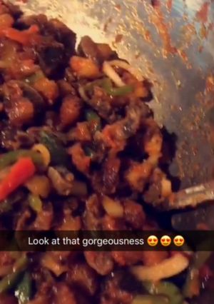 A picture of Giz Dodo (Sauteed gizzard and ripe plantain).