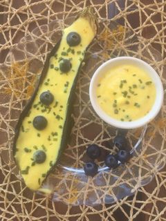 Una foto de Berenjena con salsa de yogurt