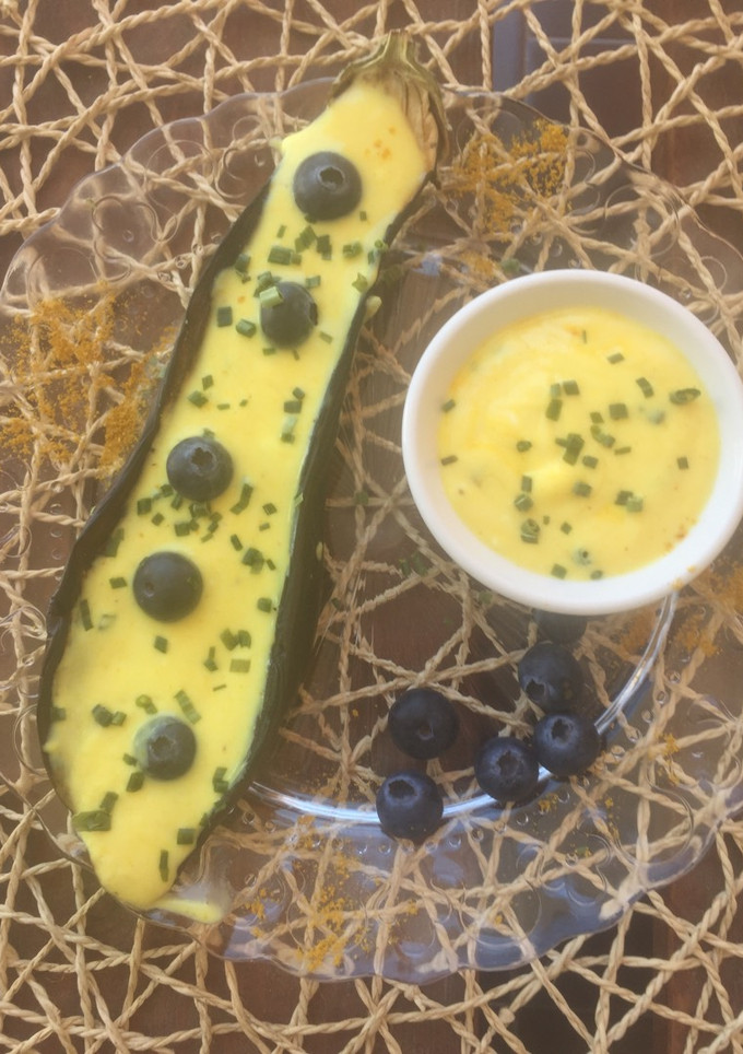 Una foto de Berenjena con salsa de yogurt