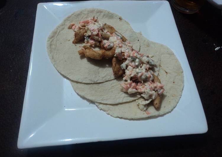 Taco de chicharrón de pescado de navidad al estilo ranchero las Correa