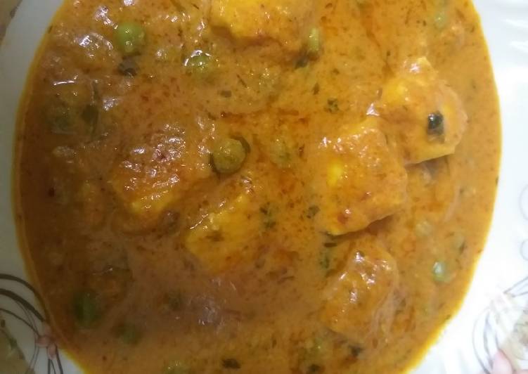 Guide to Make Matar paneer in 19 Minutes for Beginners