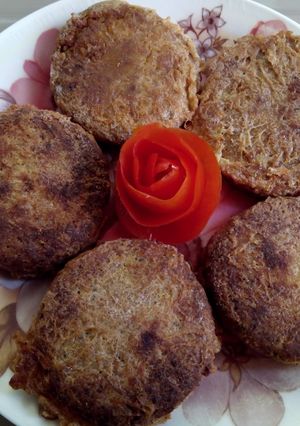 A picture of Beef Shami Kabab.