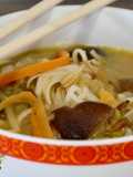 Sopa Kung Fu Panda o sopa oriental de fideos