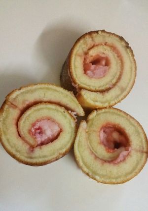 A picture of Stove top Swiss rolls.