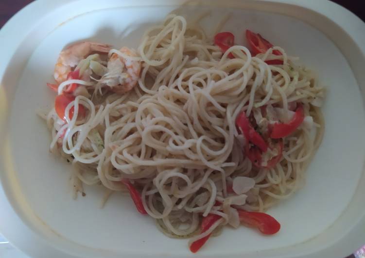 dari awal hingga akhir Menyiapkan Spaghetty ala Asian cuisine yang Lezat