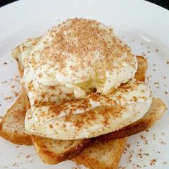 A picture of Banana Sandwich topped with Custard ice cream.