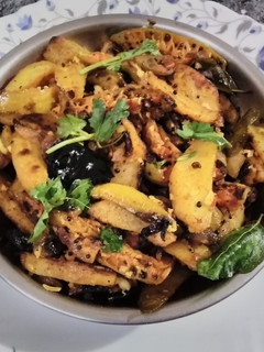 கோவக்காய் உருளைக்கிழங்கு ப்ரை🥒🥔 செய்முறை முக்கிய புகைப்படம்