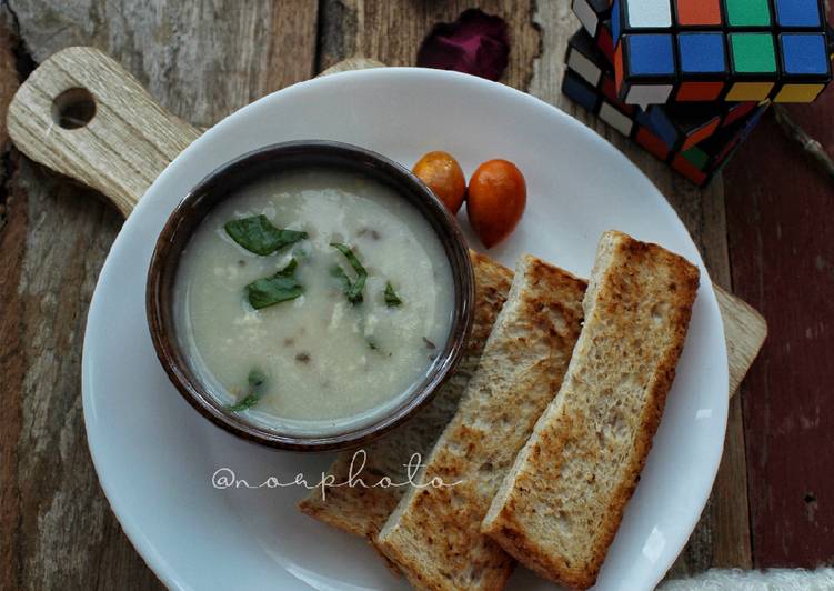 Creamy Oyster Mushroom Soup