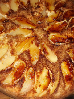 Una foto de Torta de manzana invertida