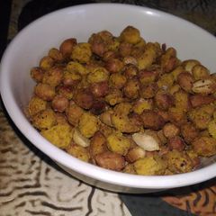 A picture of Masala peanuts.