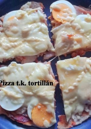 Diétás - fogyis pizza t.k. tortillán recept fotója