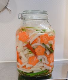 dưa chua củ cải