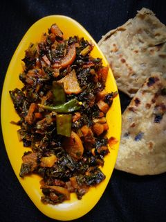 मूली के पत्ते की सब्ज़ी (mooli ke patte ki sabzi recipe in hindi) रेसिपी मुख्य फोटो