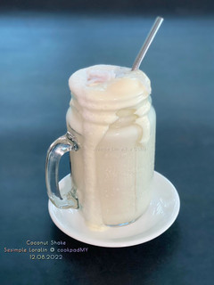 Gambar Coconut Shake