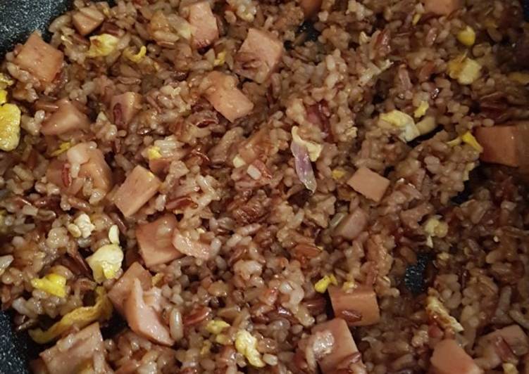 Langkah Mudah untuk Menyiapkan Ma-Ling Fried Rice, Lezat