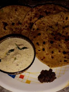 आलू के पराठे (aloo ke parathe recipe in Hindi) रेसिपी मुख्य फोटो