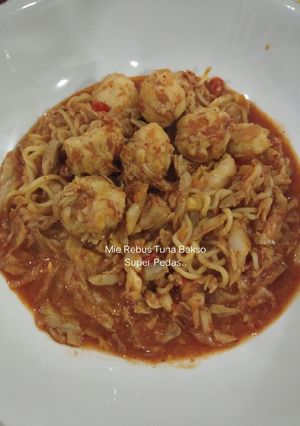 Foto resep Mie Rebus Tuna Bakso Super pedas 👌👌