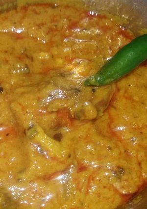 A picture of Pakoda curry.