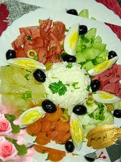 صورة لوصفة سلطة مشكلة