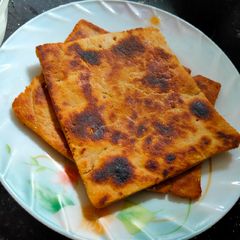 A picture of Ajwaini/carrom seeds paratha.