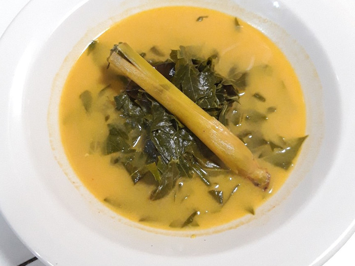 Resep: Sayur daun singkong kuah santan Yang Mudah