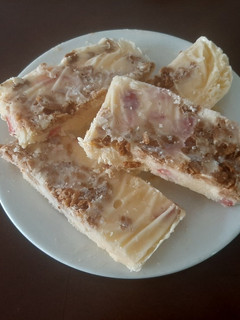 Una foto de Snack frío de yogurt melocotón