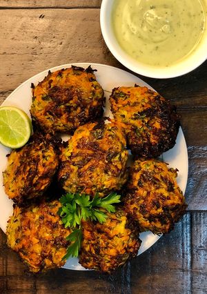A picture of Carrot & Zucchini Fritters (spicy).