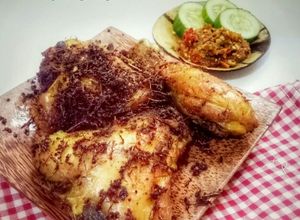 Foto resep Ayam Goreng Lengkuas Gurih (+ tips remahan)