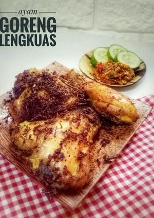 Foto resep Ayam Goreng Lengkuas Gurih (+ tips remahan)