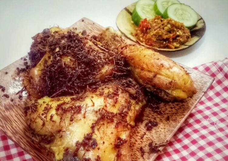 Resep Ayam Goreng Lengkuas Gurih (+ tips remahan) yang Lezat