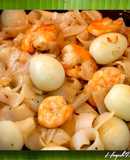 Hủ Tiếu Xào Nõn Tôm Trứng Cút