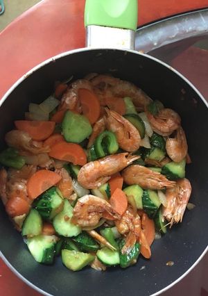 Una foto de Gambas 🦐con vegetales