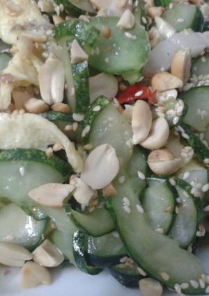 Hình của món Gỏi dưa leo.