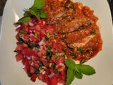 Sardinas en Salsa de tomate con picó de gallo salsa