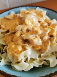 Gombás harcsapaprikás recept fotója