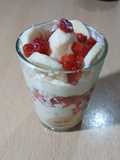 Fresas con crema y banana :P