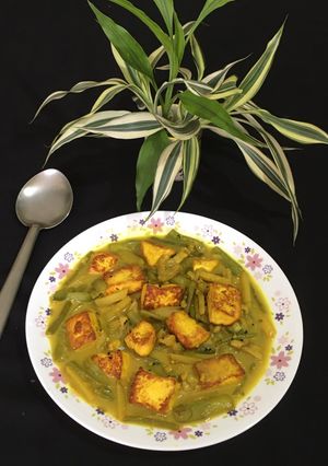 A picture of Paneer Vegetable Curry.