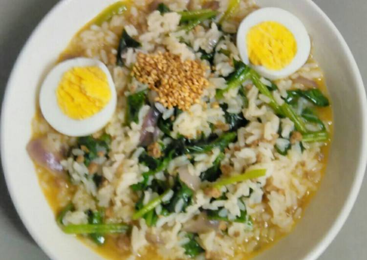 Step-by-Step Guide to Prepare Chicken soup rice with grated beef