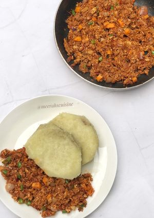 A picture of Yam and Egg sauce.