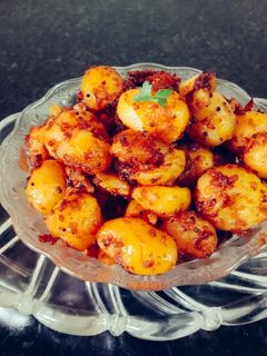 பேபி உருளை பிரை (marriage style baby potato fry recipe in tamil) செய்முறை முக்கிய புகைப்படம்