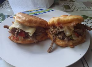Una foto de Arepitas Rebozadas de Maíz sin Gluten (Tumba Ranchos de Carne)