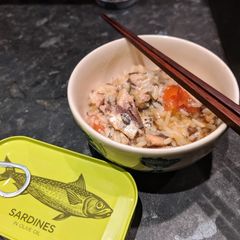 IWASHI GOHAN / Sardines rice A picture of IWASHI GOHAN / Sardines rice.