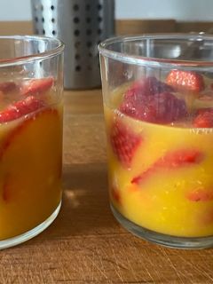 Una foto de Fresas con naranja