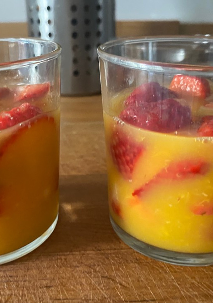 Una foto de Fresas con naranja