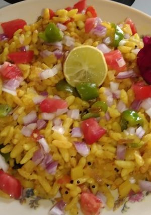 मुरमुरा पोहा (murmura poha recipe in Hindi) रेसिपी मुख्य फोटो