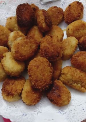 A picture of Cheese Balls.