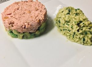 Una foto de Tartar de Atún & Arroz verde