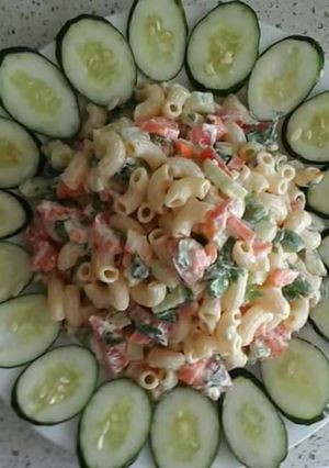 A picture of Wheat pasta salad in hung curd.